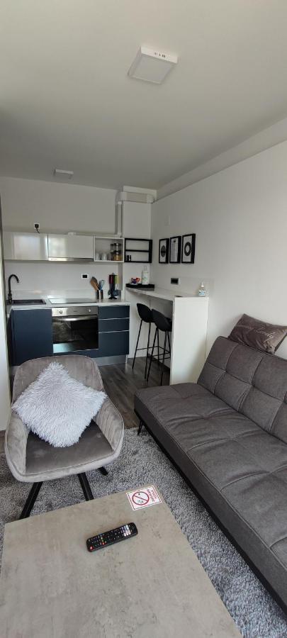Perfect Place 32 Apartment